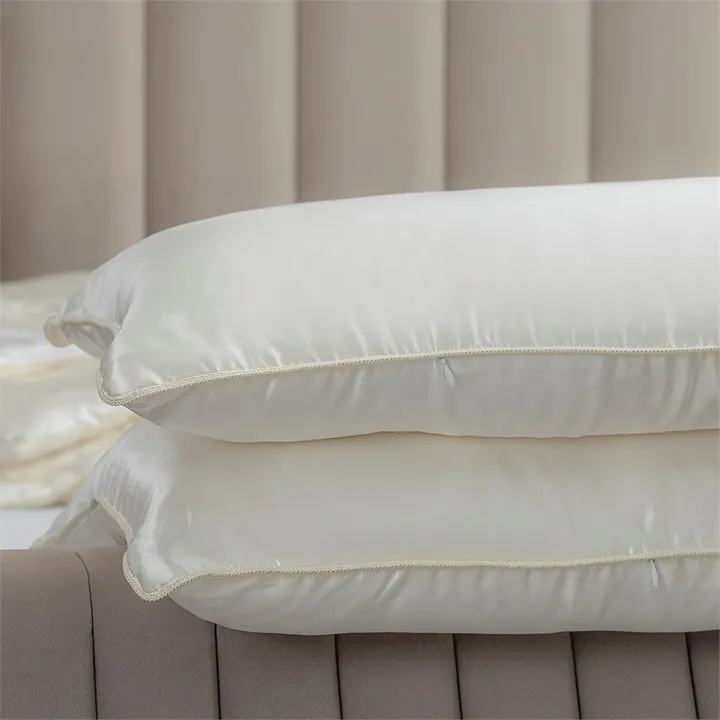 LUXURY SILK IVORY / РОСКОШНЫЙ ШЕЛК АЙВОРИ 50х70 см 1,3 кг Подушка шелковая средняя LXC1002