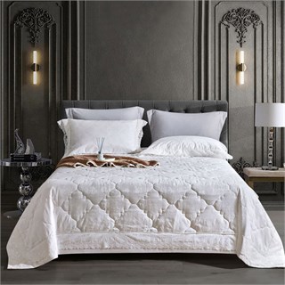 ASABELLA 469-2BL 260х260 Покрывало стеганое с кружевом 469-2BL
